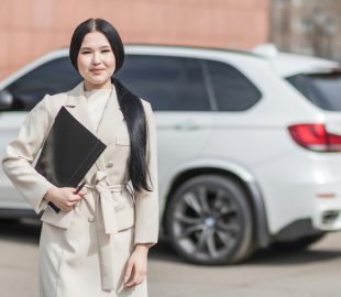 ilustrasi asuransi mobil